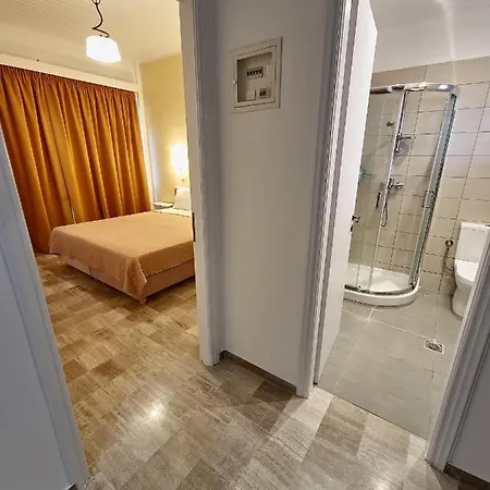 Alexandra 14 Apartment *