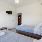 Alexandra 14 Apartment *